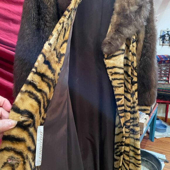 vintage Tiger Print Fur Coat Just in Time for Halloween - Picture 4 of 5